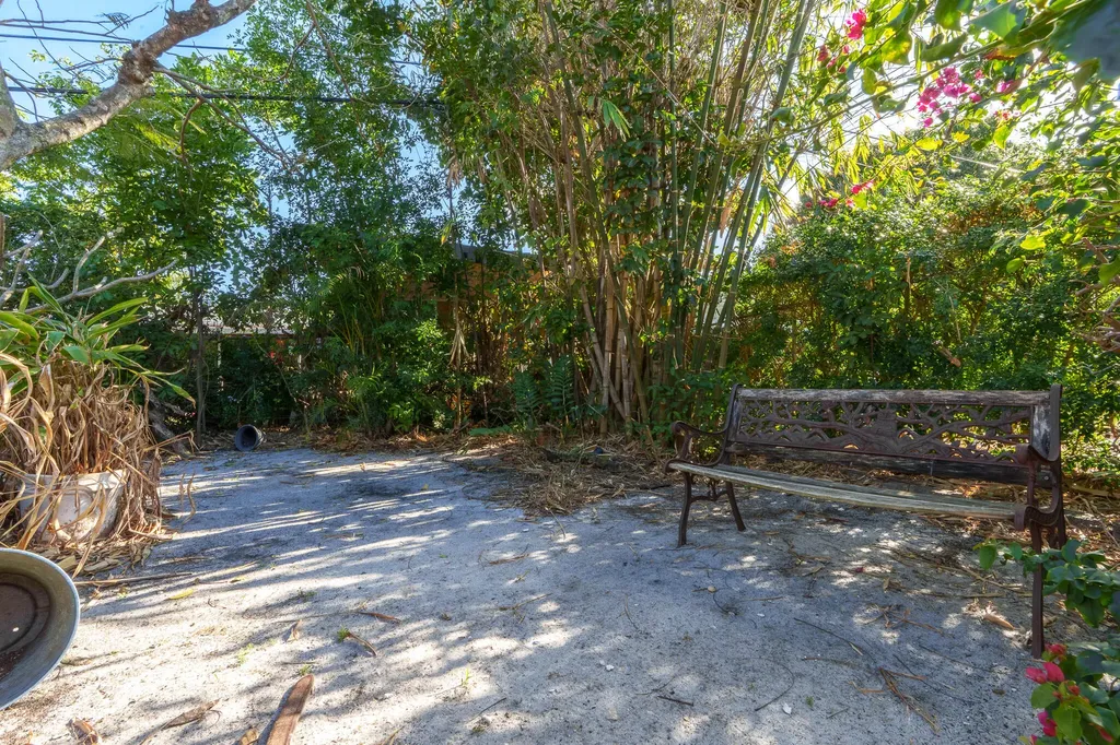 1400 NE 24th Street Pompano Beach FL 33064