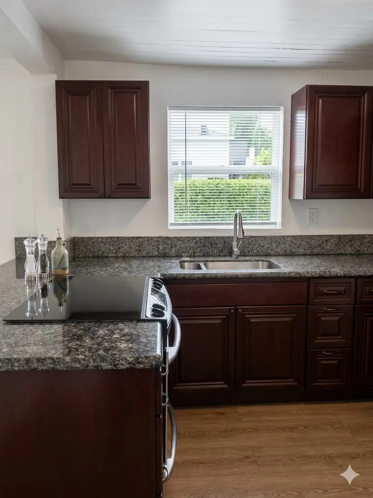 1527 NW 63rd Street Miami FL 33147