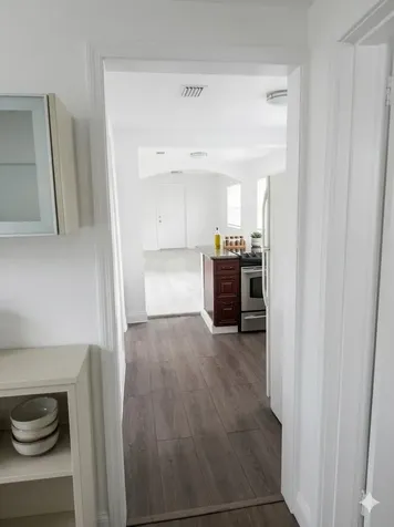 1527 NW 63rd Street Miami FL 33147