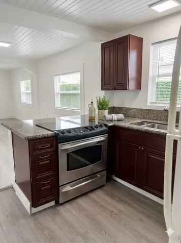 1527 NW 63rd Street Miami FL 33147