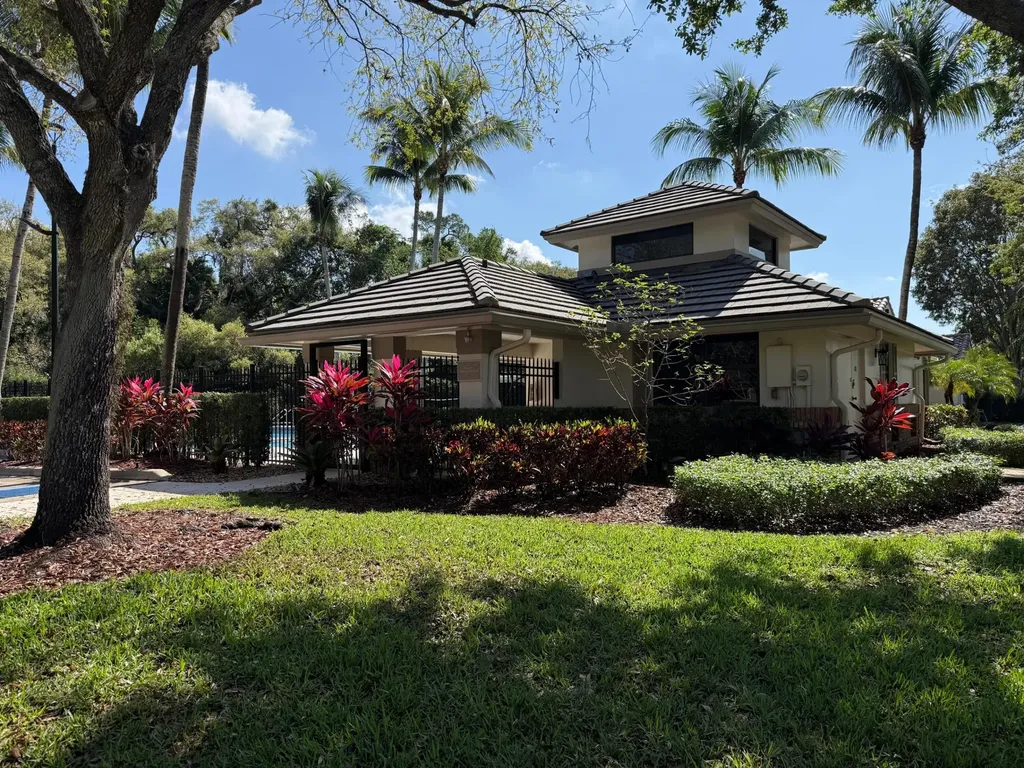 3291 Overlook Road Davie FL 33328