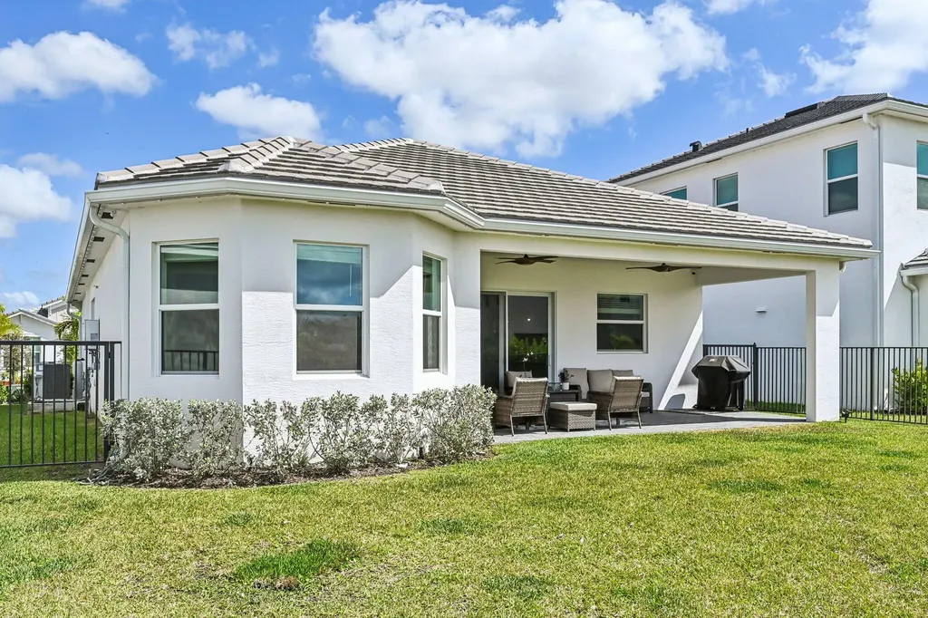 14148 Lacebark Lane Westlake FL 33470