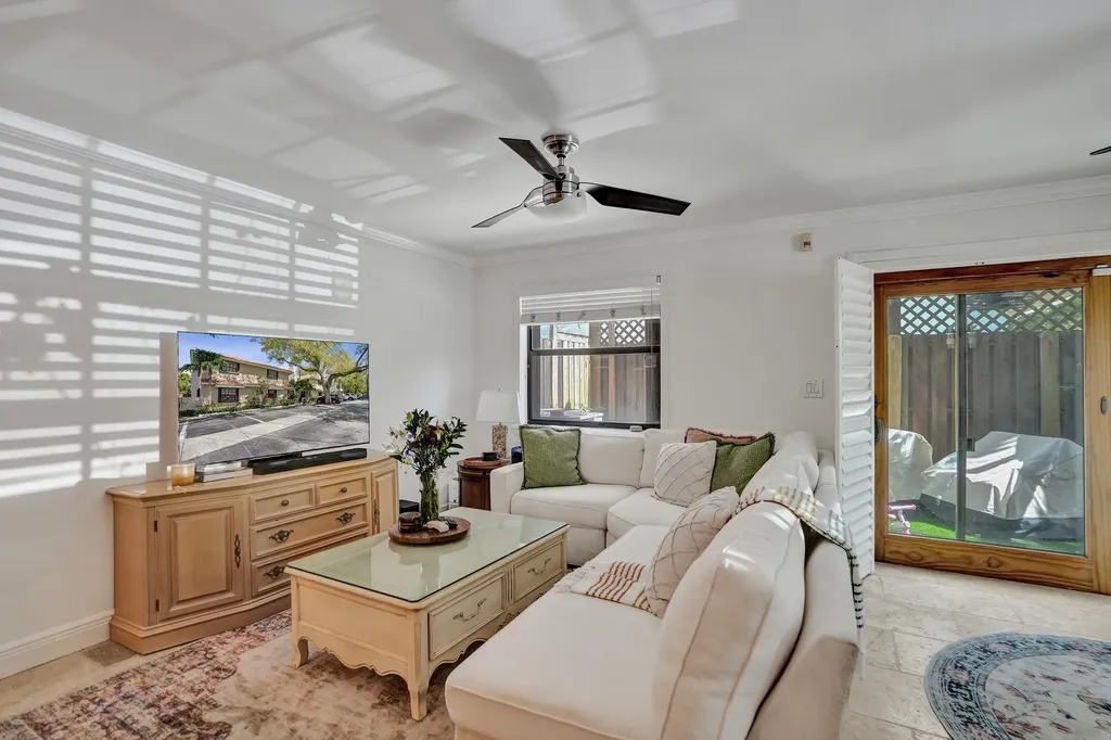 905 SE 12th Court Fort Lauderdale FL 33316