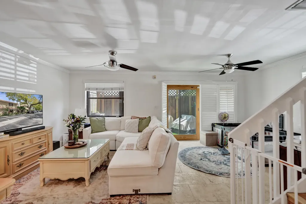 905 SE 12th Court Fort Lauderdale FL 33316