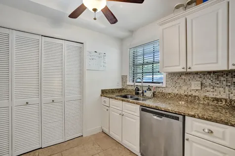 905 SE 12th Court Fort Lauderdale FL 33316