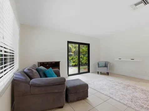 825 Dogwood Drive Delray Beach FL 33483