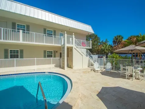 900 Jasmine Lane Vero Beach FL 32963