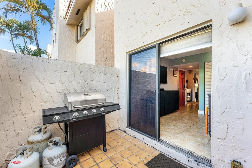 236 SE 10th Avenue Pompano Beach FL 33060