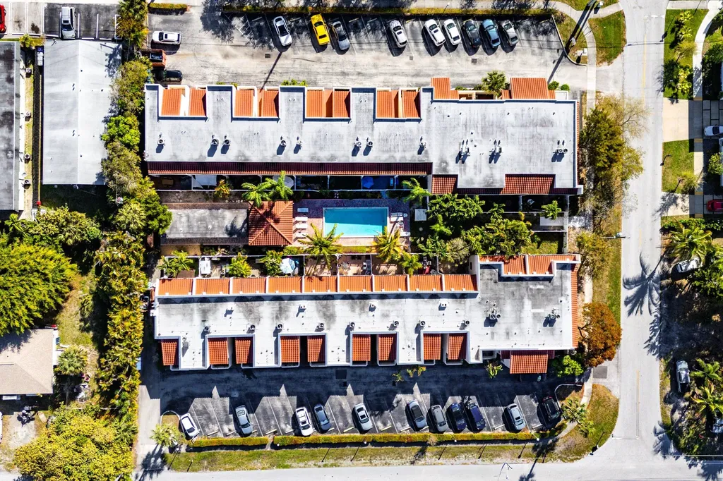 236 SE 10th Avenue Pompano Beach FL 33060