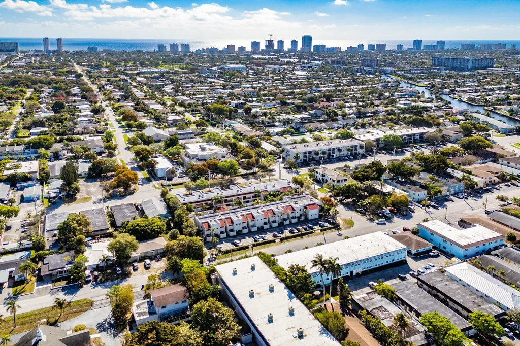 236 SE 10th Avenue Pompano Beach FL 33060