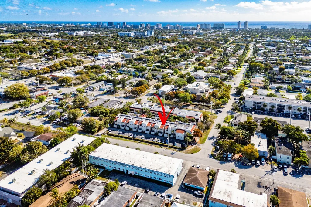 236 SE 10th Avenue Pompano Beach FL 33060