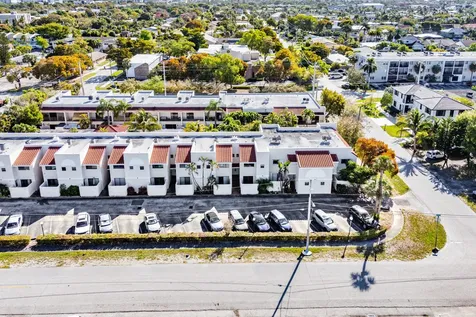 236 SE 10th Avenue Pompano Beach FL 33060
