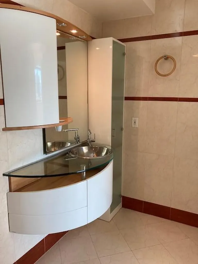 110 Washington Avenue Miami Beach FL 33139