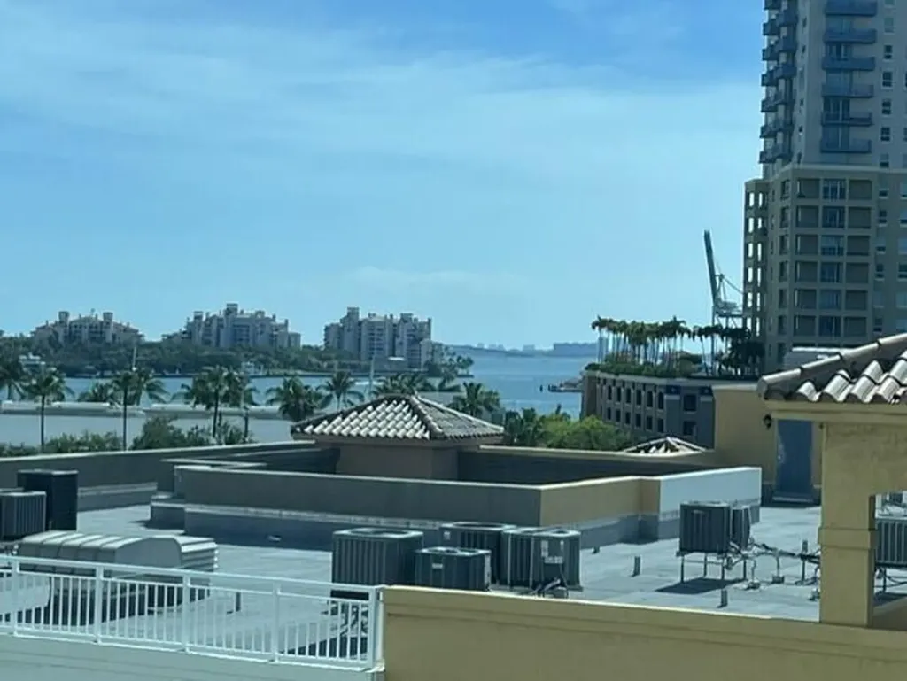110 Washington Avenue Miami Beach FL 33139