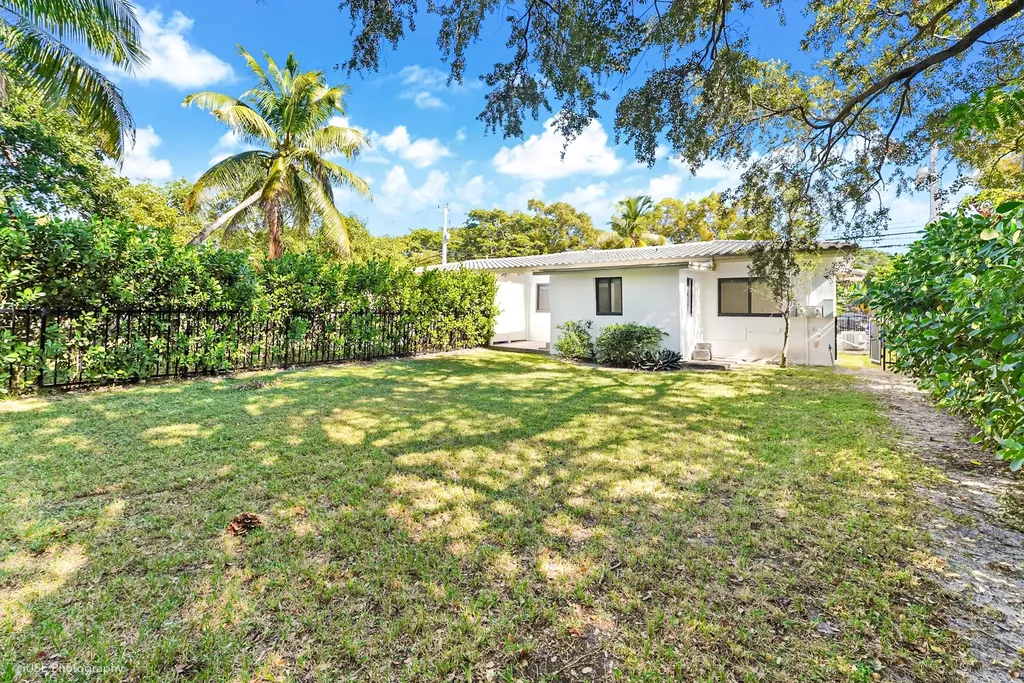 6820 NE 5th Avenue Miami FL 33138