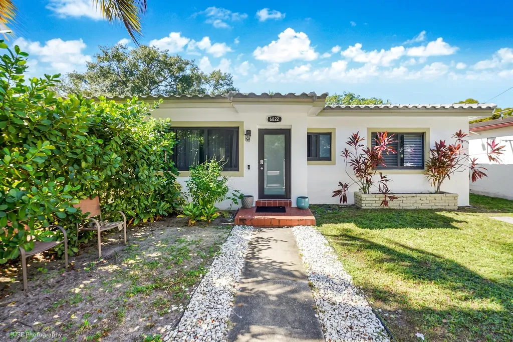 6820 NE 5th Avenue Miami FL 33138