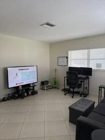 6808 NW 70th Street Tamarac FL 33321