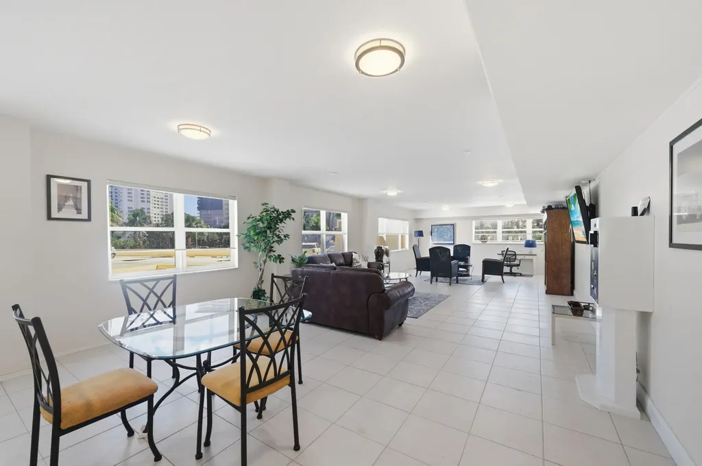 1200 Hibiscus Avenue Pompano Beach FL 33062
