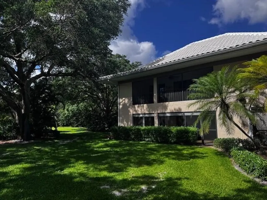 24 SE Turtle Creek Drive Jupiter FL 33469
