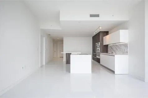 851 NE 1st Avenue Miami FL 33130