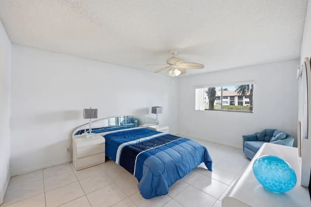 4725 Lucerne Lakes Boulevard Boulevard E Lake Worth FL 33467