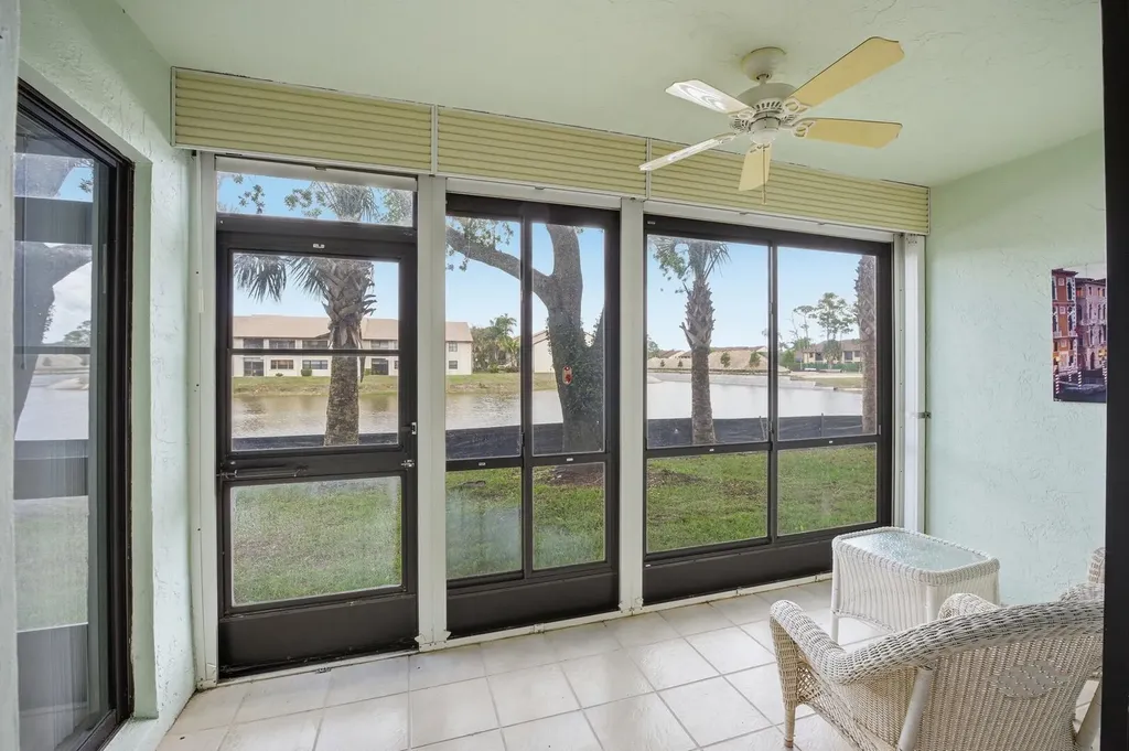 4725 Lucerne Lakes Boulevard Boulevard E Lake Worth FL 33467