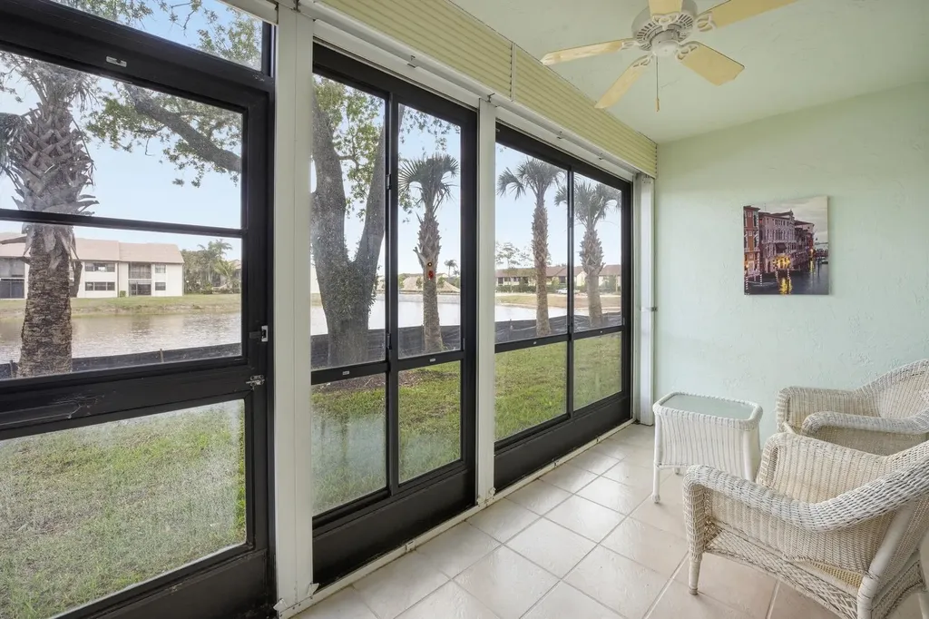 4725 Lucerne Lakes Boulevard Boulevard E Lake Worth FL 33467