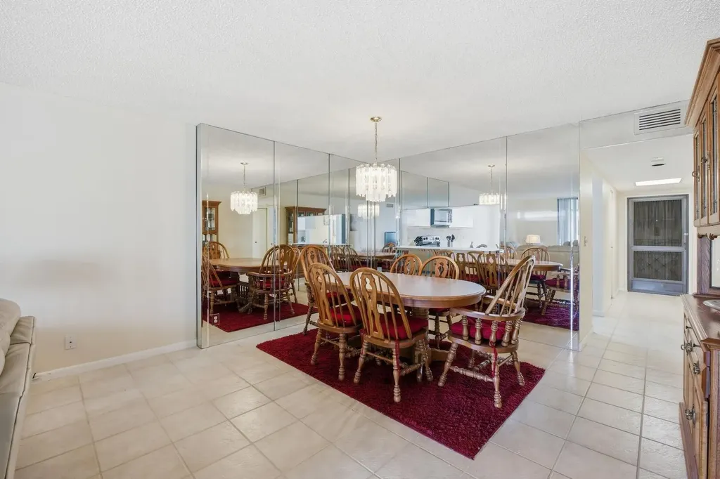 4725 Lucerne Lakes Boulevard Boulevard E Lake Worth FL 33467
