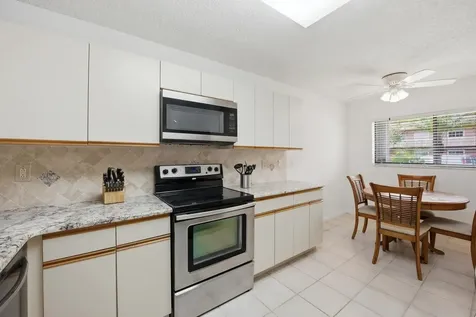 4725 Lucerne Lakes Boulevard Boulevard E Lake Worth FL 33467