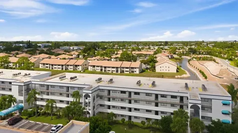 4725 Lucerne Lakes Boulevard Boulevard E Lake Worth FL 33467