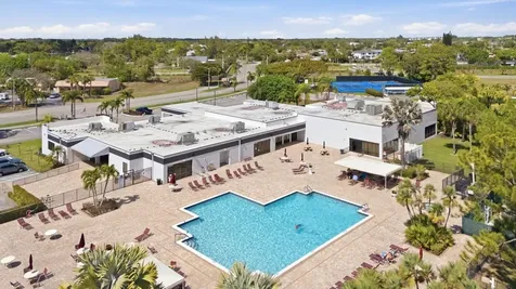 4725 Lucerne Lakes Boulevard Boulevard E Lake Worth FL 33467