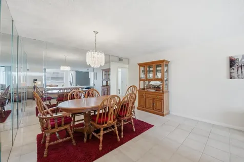 4725 Lucerne Lakes Boulevard Boulevard E Lake Worth FL 33467