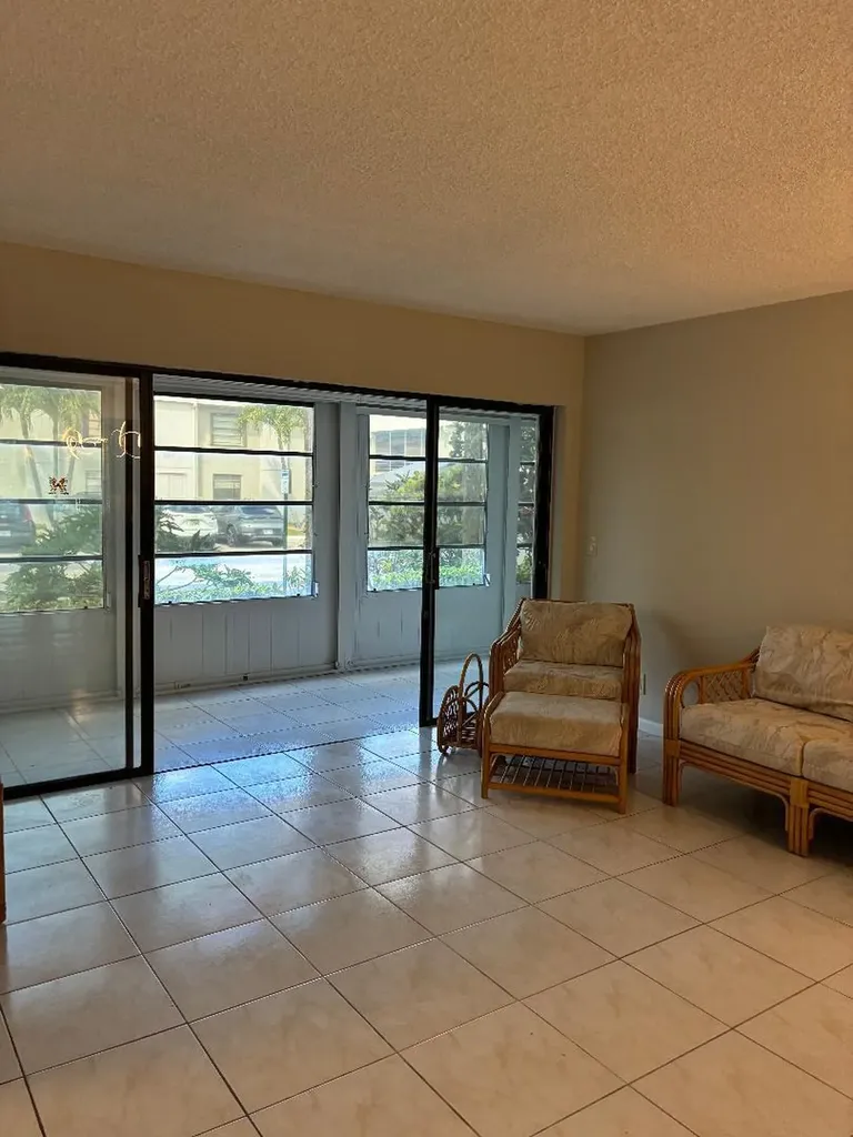 98 Capri C Delray Beach FL 33484