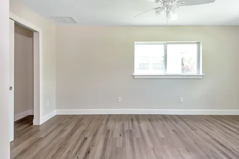 2001 Collier Avenue Lake Worth FL 33461