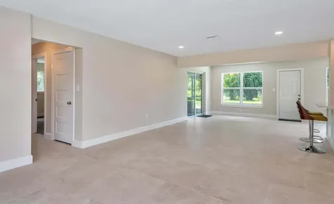 2001 Collier Avenue Lake Worth FL 33461