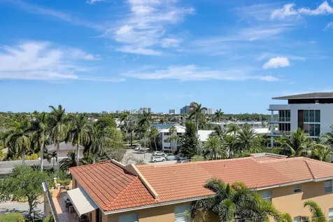 2555 NE 11th Street Fort Lauderdale FL 33304