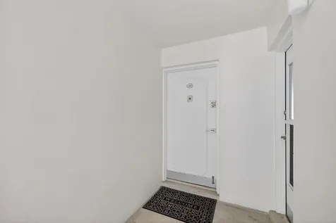 2555 NE 11th Street Fort Lauderdale FL 33304