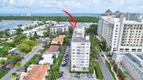 2555 NE 11th Street Fort Lauderdale FL 33304
