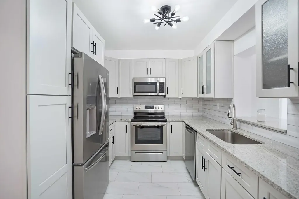 5100 NE 22nd Avenue Lighthouse Point FL 33064
