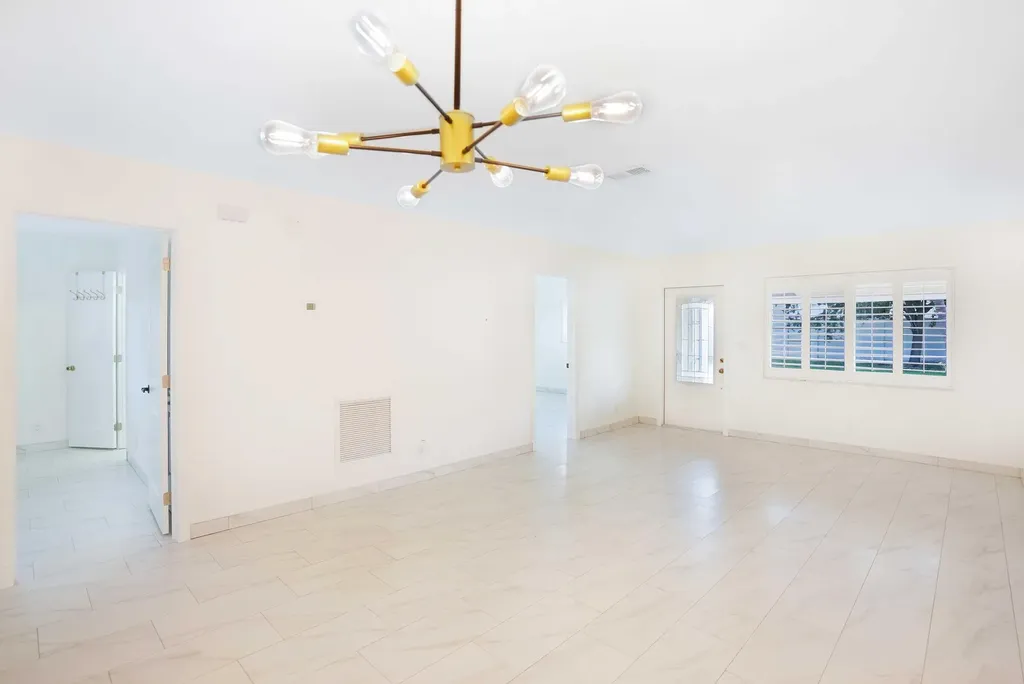 5100 NE 22nd Avenue Lighthouse Point FL 33064