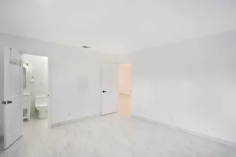 5100 NE 22nd Avenue Lighthouse Point FL 33064