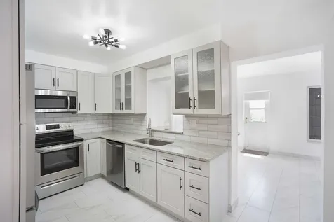 5100 NE 22nd Avenue Lighthouse Point FL 33064