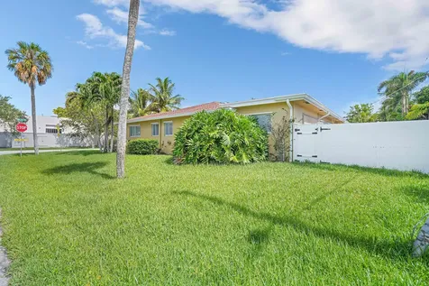 5100 NE 22nd Avenue Lighthouse Point FL 33064
