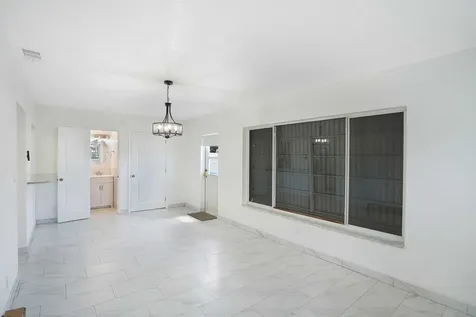 5100 NE 22nd Avenue Lighthouse Point FL 33064