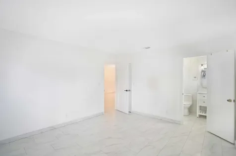 5100 NE 22nd Avenue Lighthouse Point FL 33064