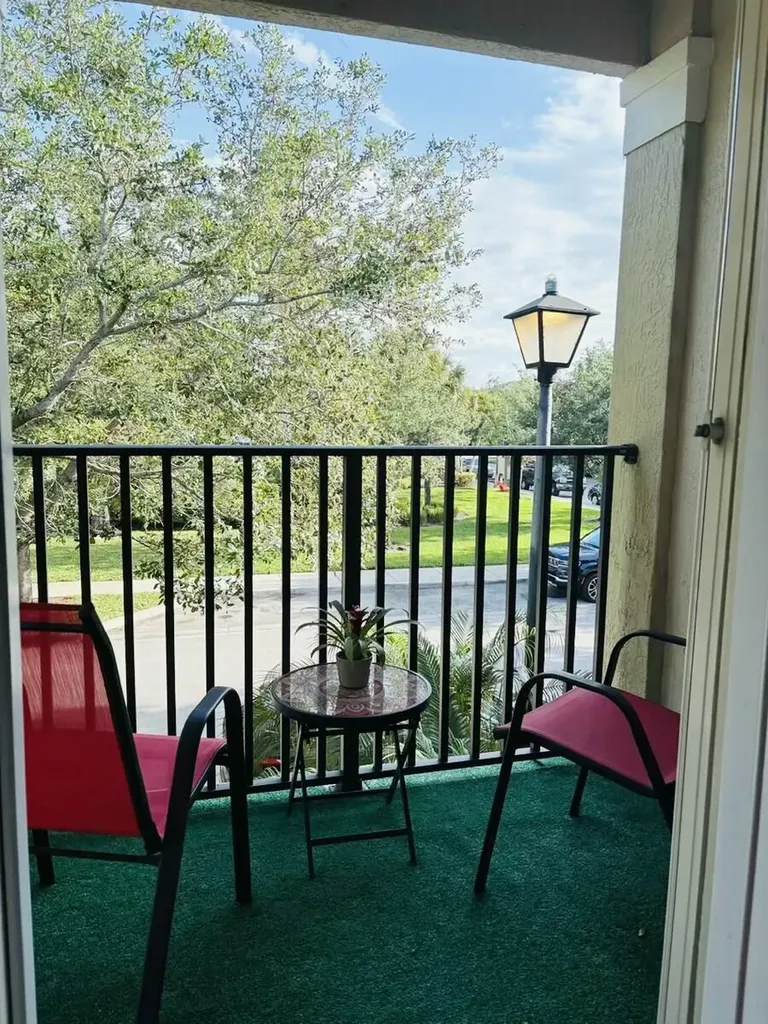 2104 SE Eatonville Drive Port St Lucie FL 34952