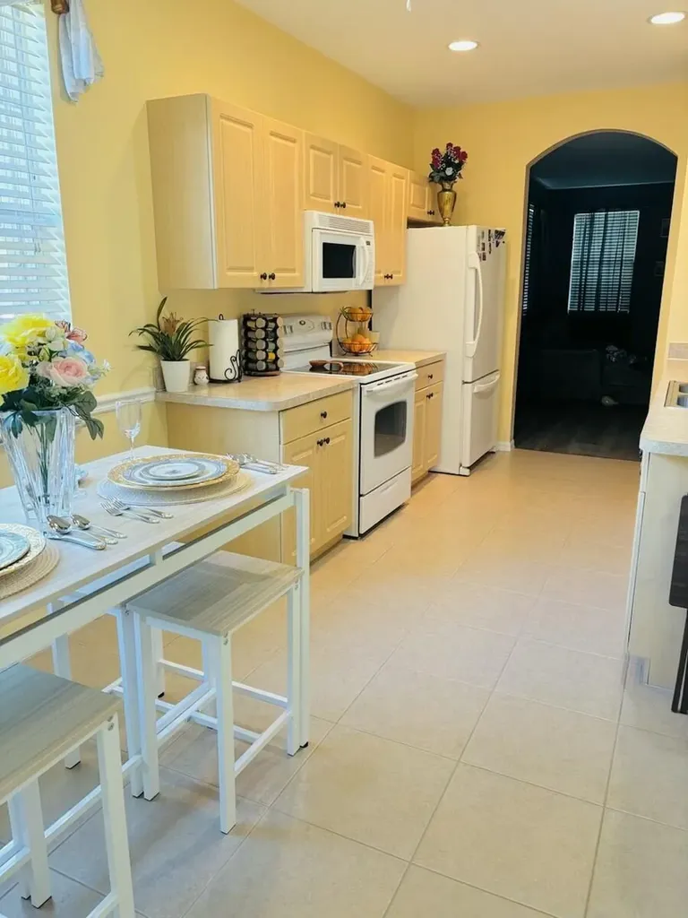 2104 SE Eatonville Drive Port St Lucie FL 34952