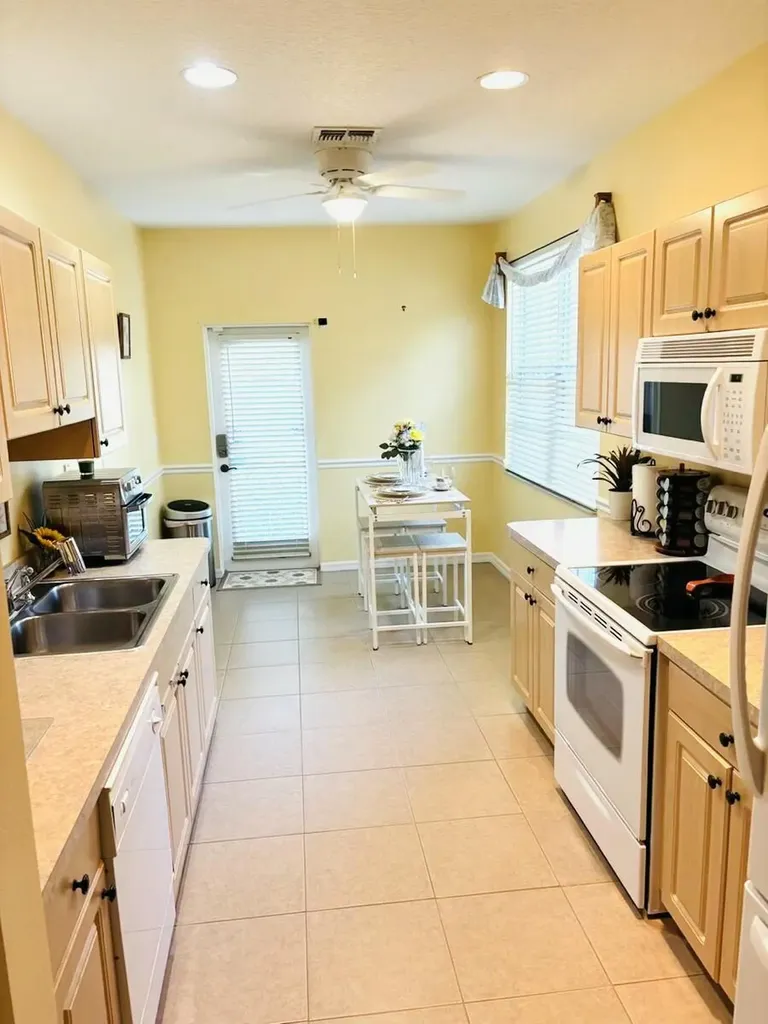 2104 SE Eatonville Drive Port St Lucie FL 34952