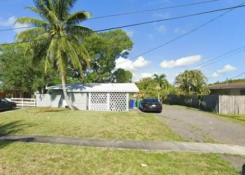 2305 E River Drive Margate FL 33063