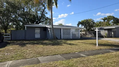 2305 E River Drive Margate FL 33063
